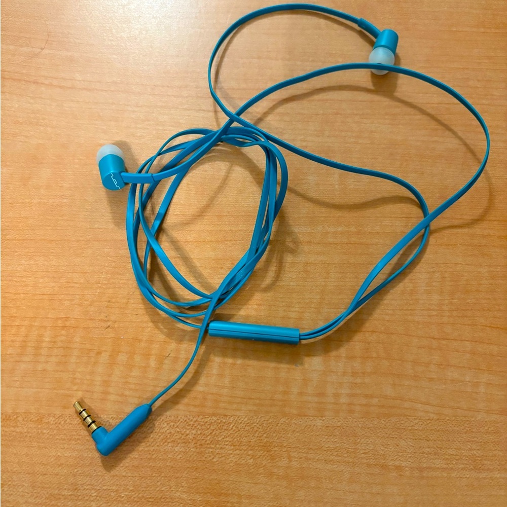 Sol Republic Earbuds